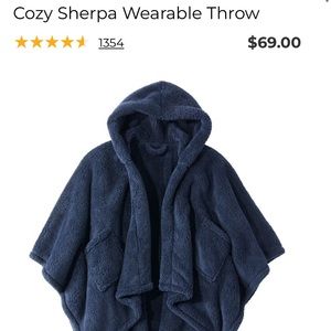 L.L bean Cozy Sherpa Wearable Throw in navy blue new with tags